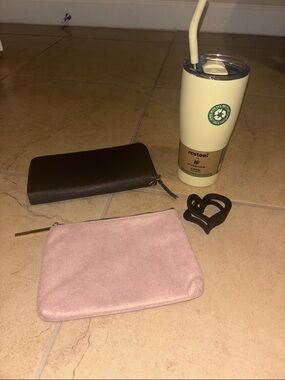 Bundle Lancôme pinkSuede Pouch - grey wallet. Hear clip and tumbler new